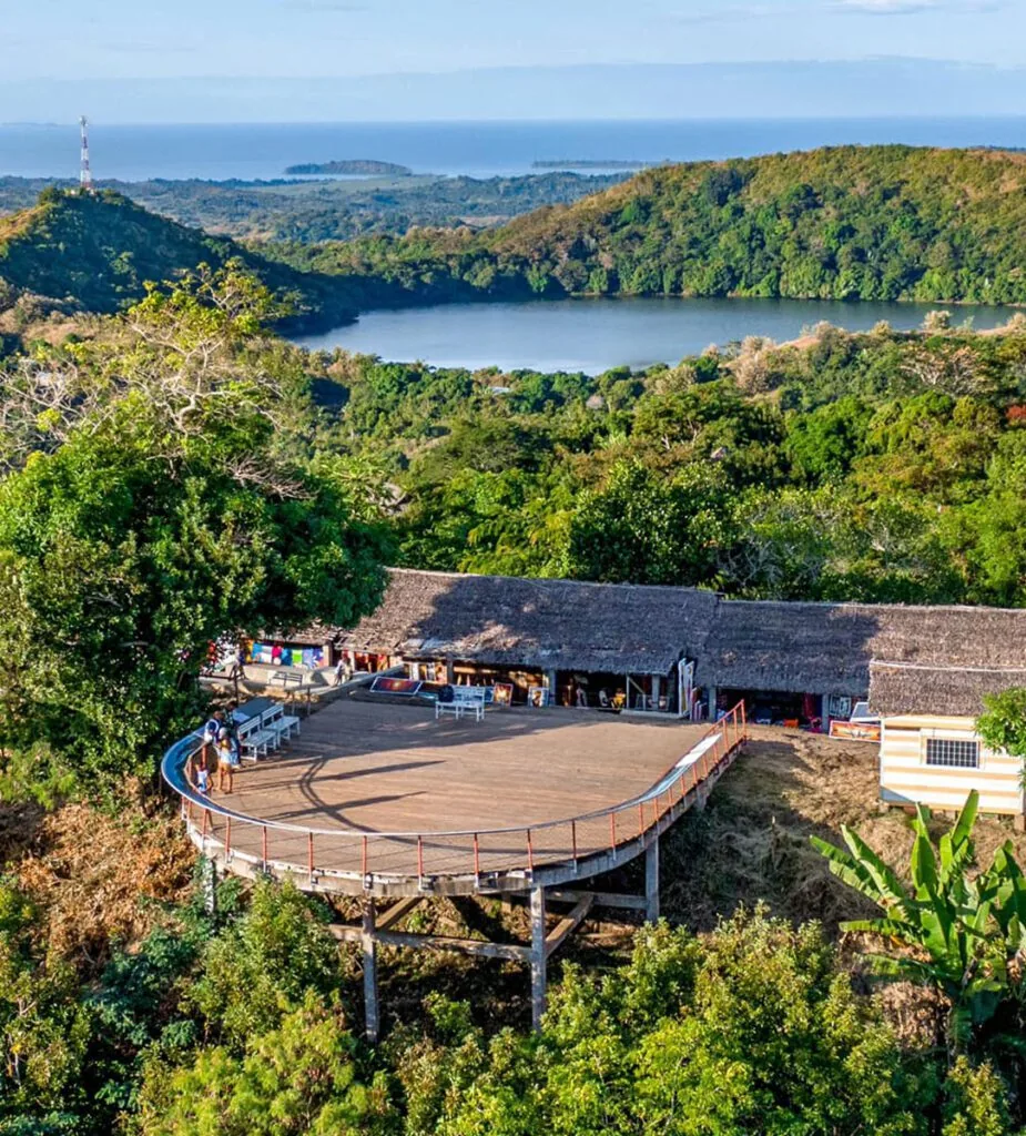 Mont Passot et la cascade : Entre fraîcheur tropicale et coucher de soleil majestueux
